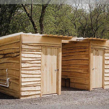 Ty Llewelyn Glamping & Camping Llanidloes Exterior foto